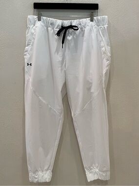 Under Armour White Joggers with Black Waistband and Logo size XL NWOT